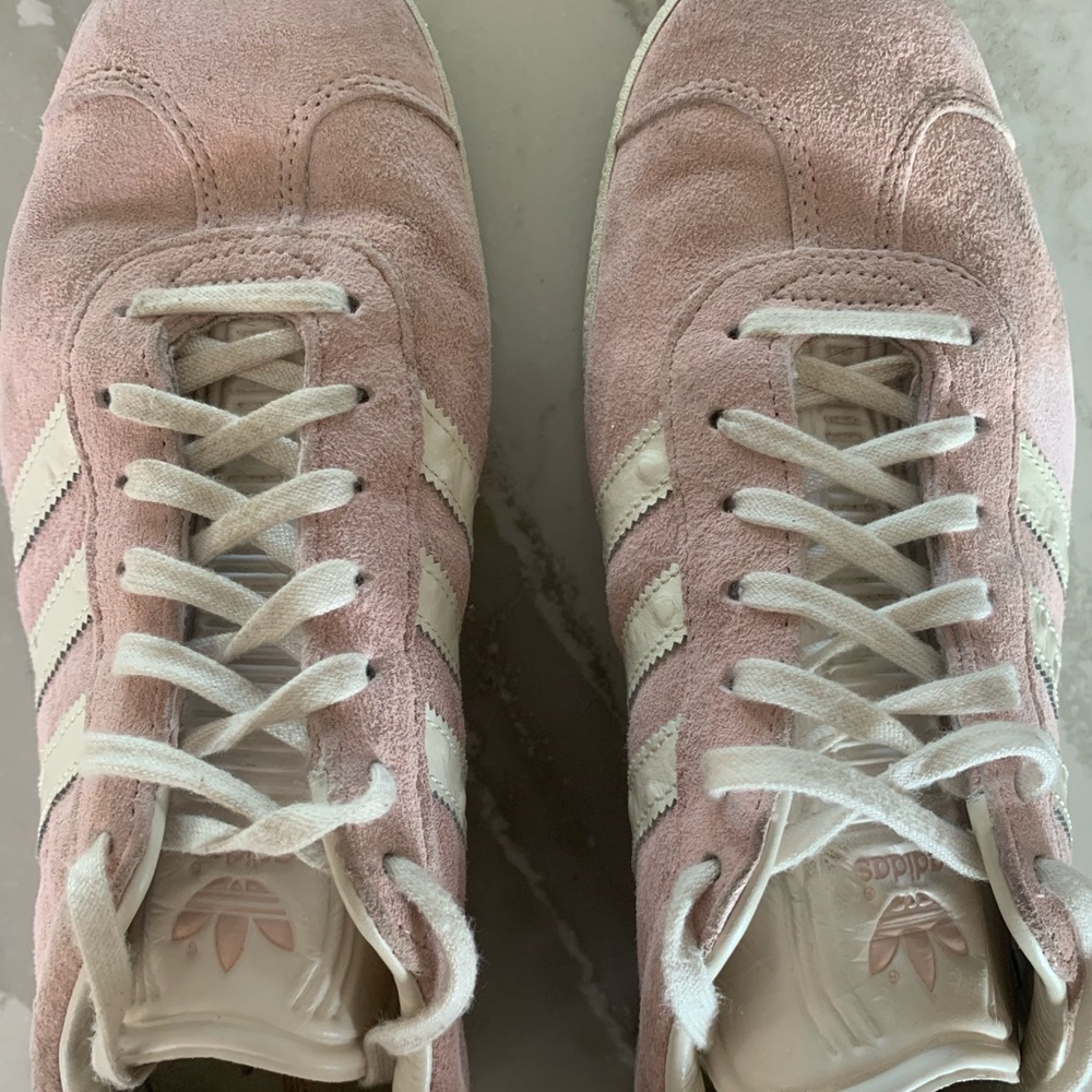 Adidas pink gazelle tennis shoes
